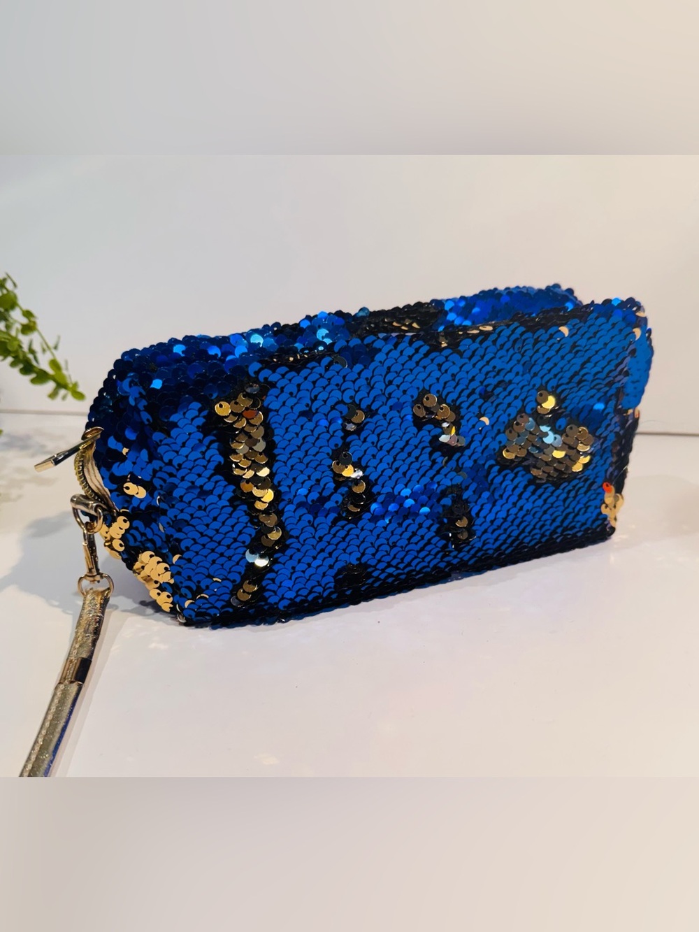 Blue & Gold Magic Sequin Travel Cosmetic Bag Wristlet Reversible Glitter NWOT